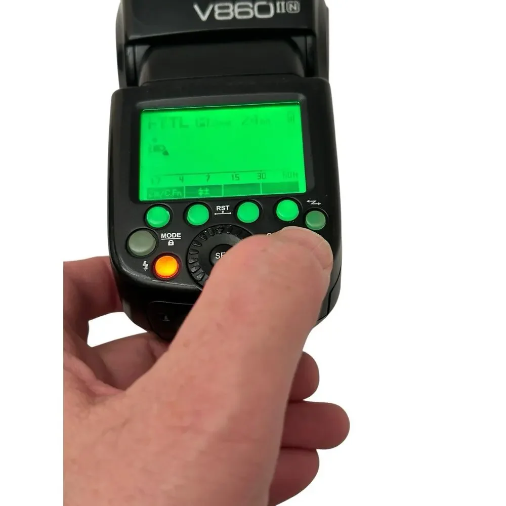 Godox TTL LI-ion Camera Flash V860 II N For Nikon -Autoflash - w/Battery READ